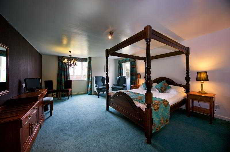 Wild Boar Hotel Beeston  Zewnętrze zdjęcie